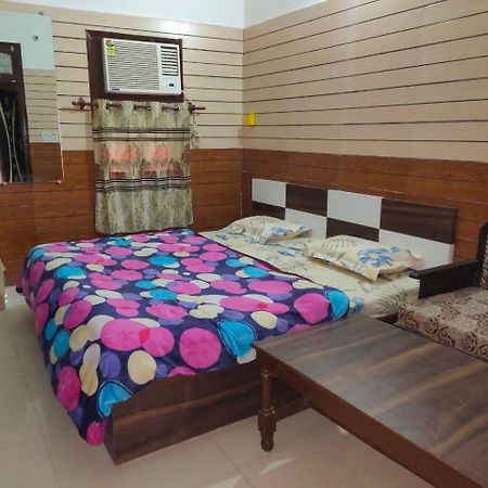 Arjun Guest House Pathankot Ngoại thất bức ảnh