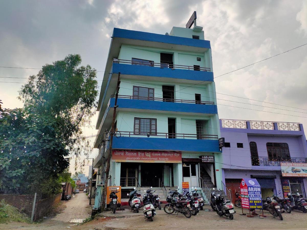 Arjun Guest House Pathankot Ngoại thất bức ảnh